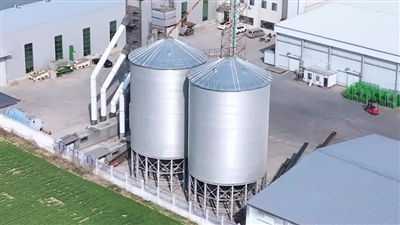 Silo Steel vs Silo konkrè: Ki diferans ki genyen?